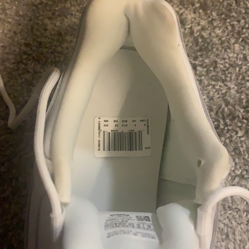 New White Reebok Shoe - Picture 3 of 4
